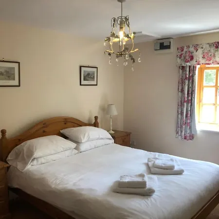 Elm Tree Ferienhaus *